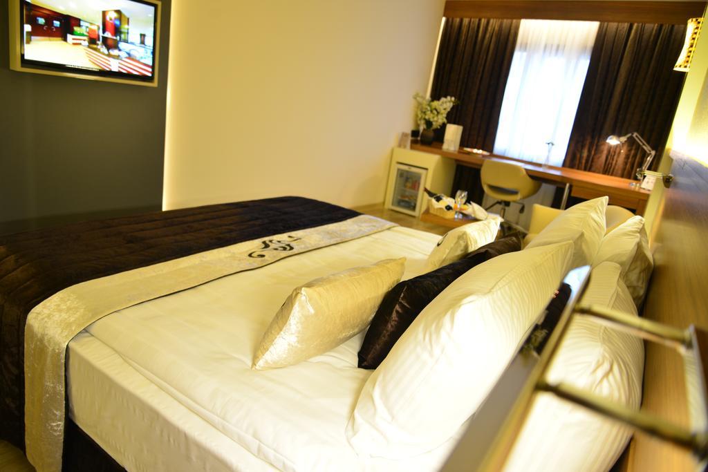 Aksan Hotel İzmir Luaran gambar