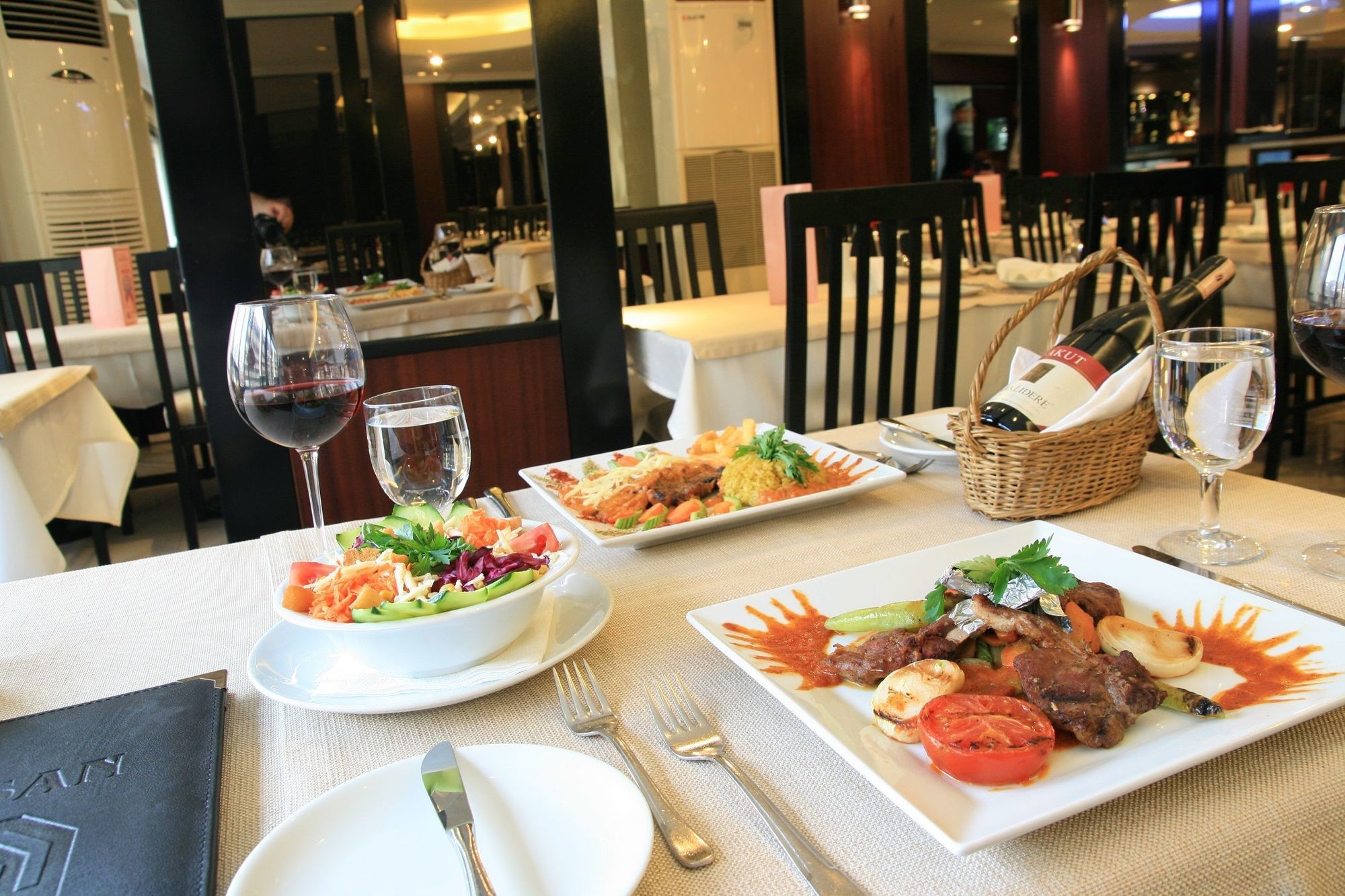 Aksan Hotel İzmir Luaran gambar